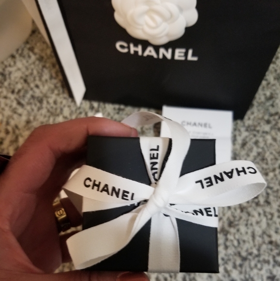 🆕 Chanel Gold Crystal &Pearls with CC charms - Picture 7 of 10